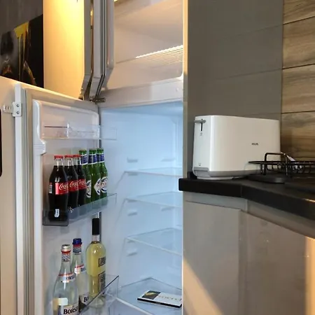 616 - Building Apartment